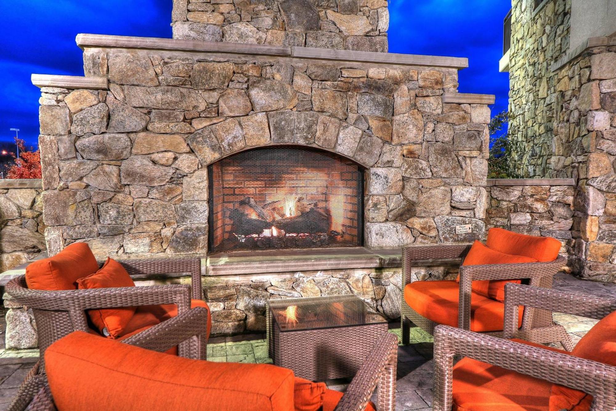 Courtyard By Marriott Pigeon Forge Hotel Buitenkant foto